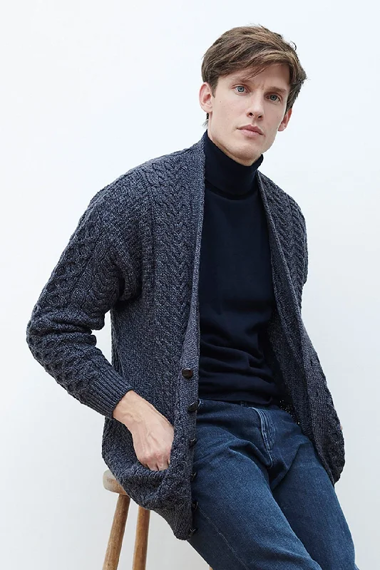 Get noticed with eye-catching women’s fashion   Mens V Neck Cardigan