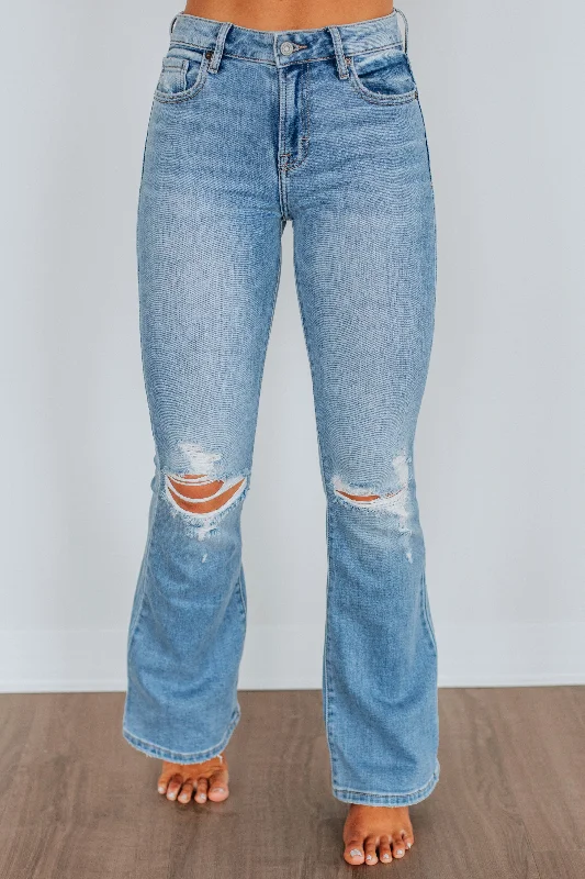 Comfortable yet stylish outfits for women on the go   Happi Hidden Jeans - Medium Wash