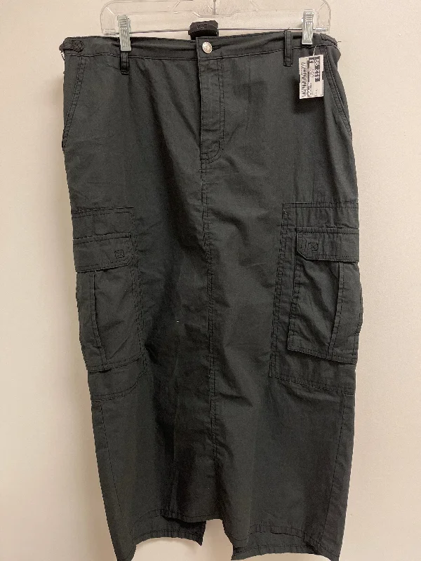 Find your perfect fit with stylish women’s clothing   Skirt Maxi By Wild Fable In Grey, Size: M