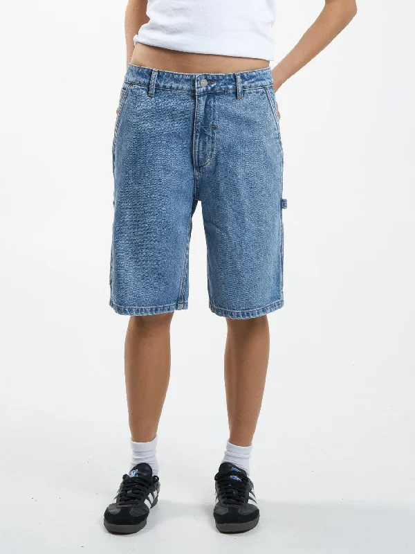 Sporty-chic women’s apparel for active lifestyles   Slouch Carpenter Short - Vintage Timeworn Blue