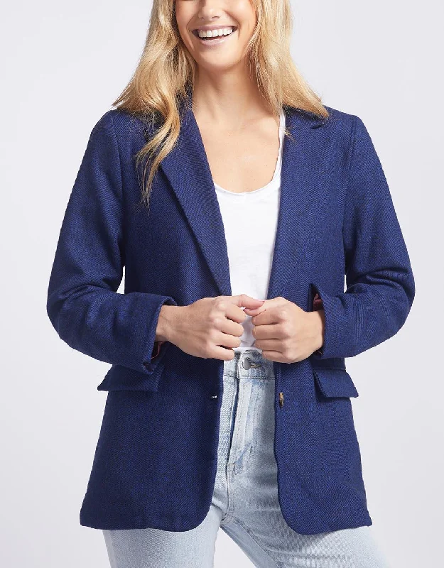 Dress to impress with elegant women’s wear   Ingrid Blazer - Navy